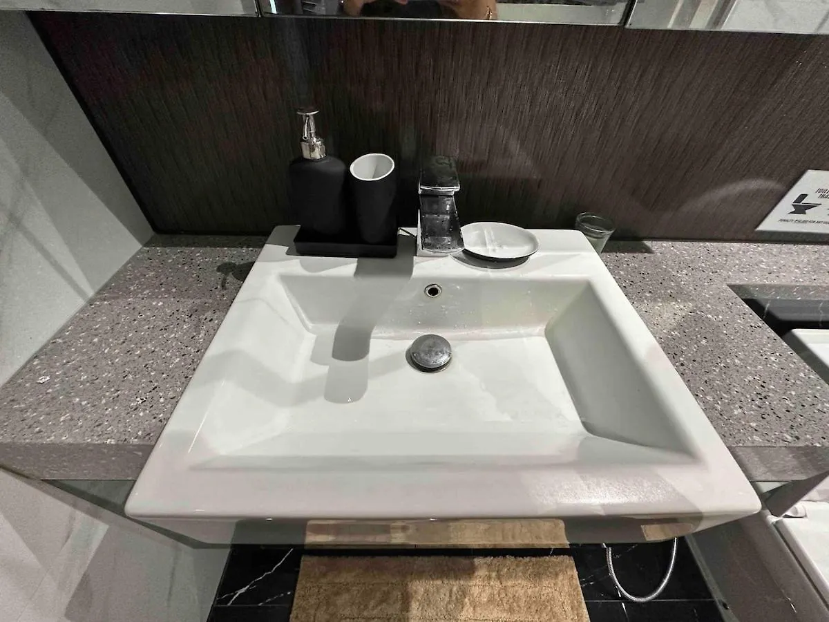 Centrally Located Premium Studio Angeles Filipinas